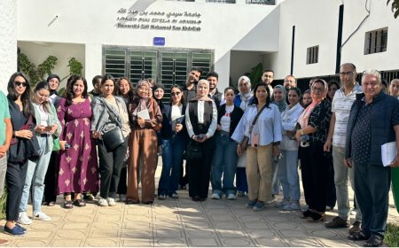 Devant un public nombreux de professeurs et jeunes chercheurs, le CREDIF et l’Institut français de Fès ouvrent un espace inédit de réflexion didactique
